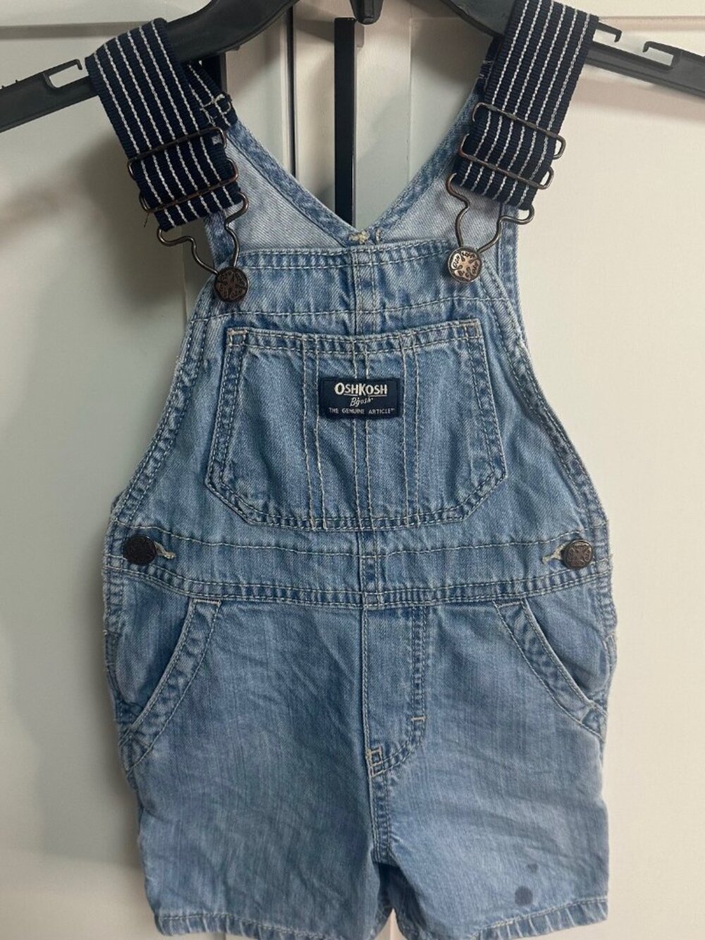Oskosh  Short Overall Size 2 T Denim Jean Stripped Straps Children `